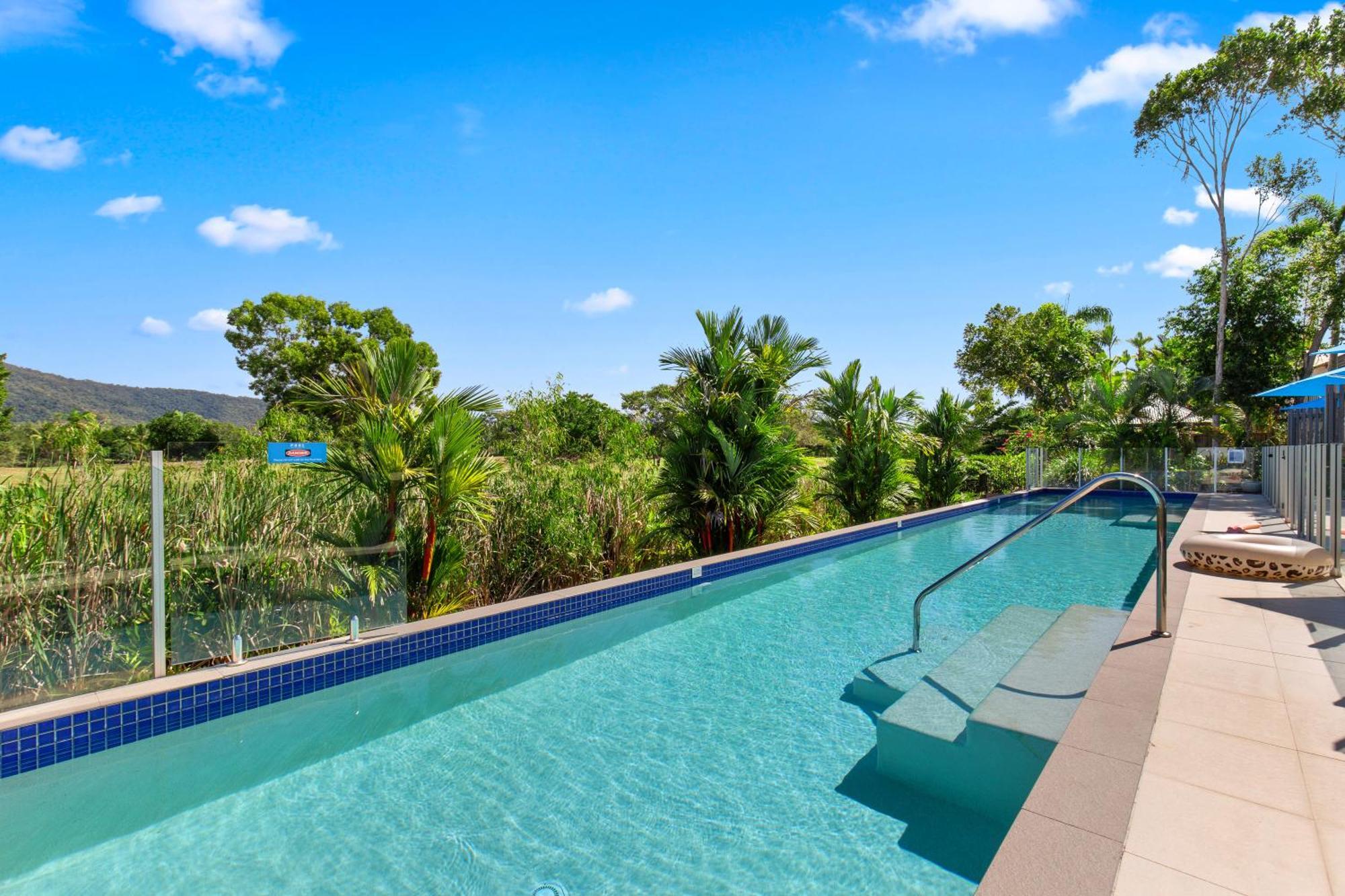 Pool Resort Port Douglas Eksteriør bilde