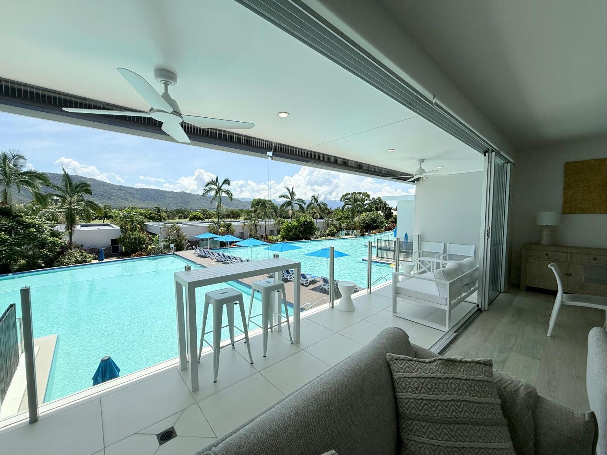 Pool Resort Port Douglas Eksteriør bilde